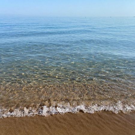 Primera Linea De Playa Julio Y Agosto Min 7 Dias De Lunes A Lunes Дения Екстериор снимка